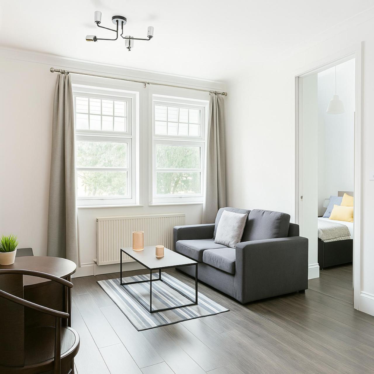 1 Bed In Victoria Apartment London